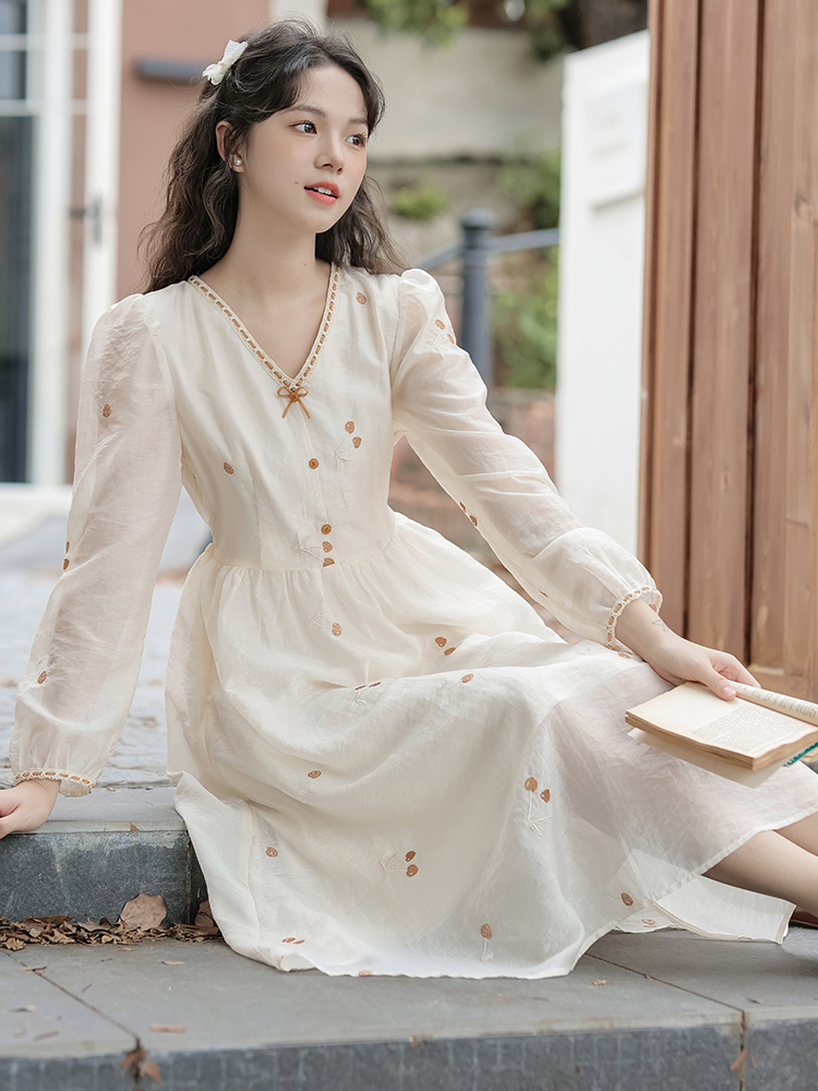 French Vintage V-Neck Long Sleeve A-Line Dress 2026 Spring - Style 439e33 - Image 3