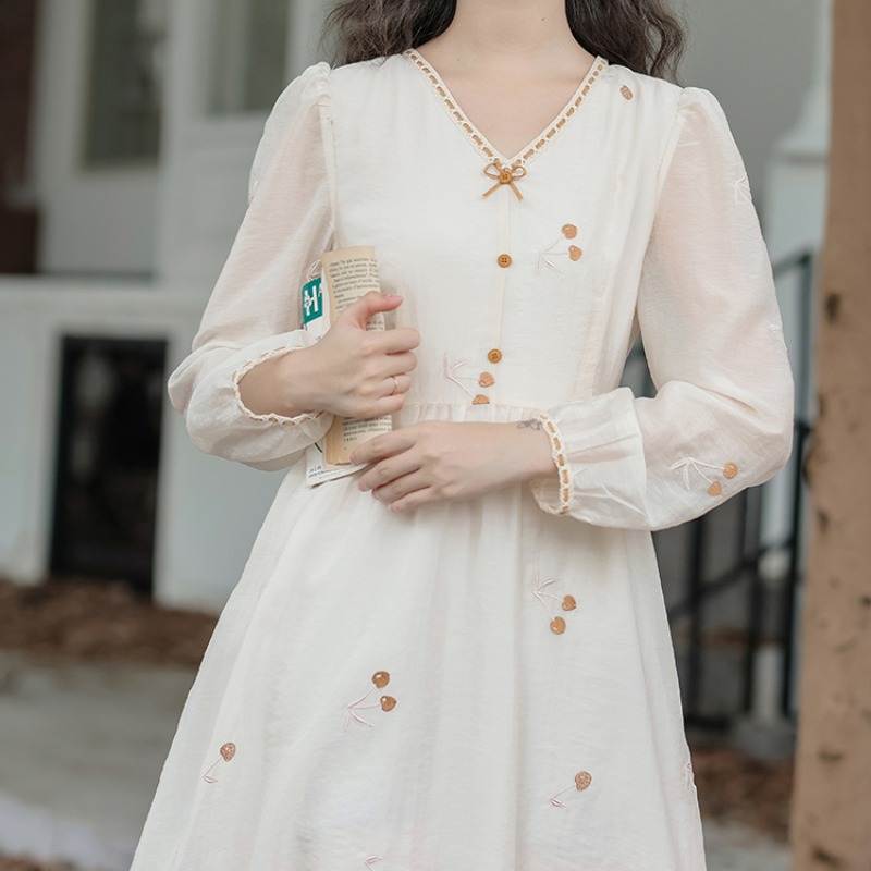 French Vintage V-Neck Long Sleeve A-Line Dress 2026 Spring - Style 439e33 - Image 5