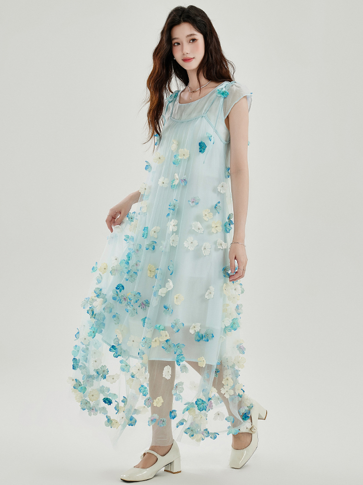 Summer Vacation Style Fairy Two-Piece Dress Set with 3D Floral Cami Dress