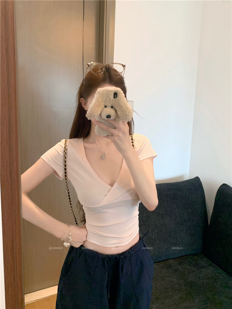 Women’s Cross-Front Stretch Cropped V-Neck Slim Fit T-Shirt
