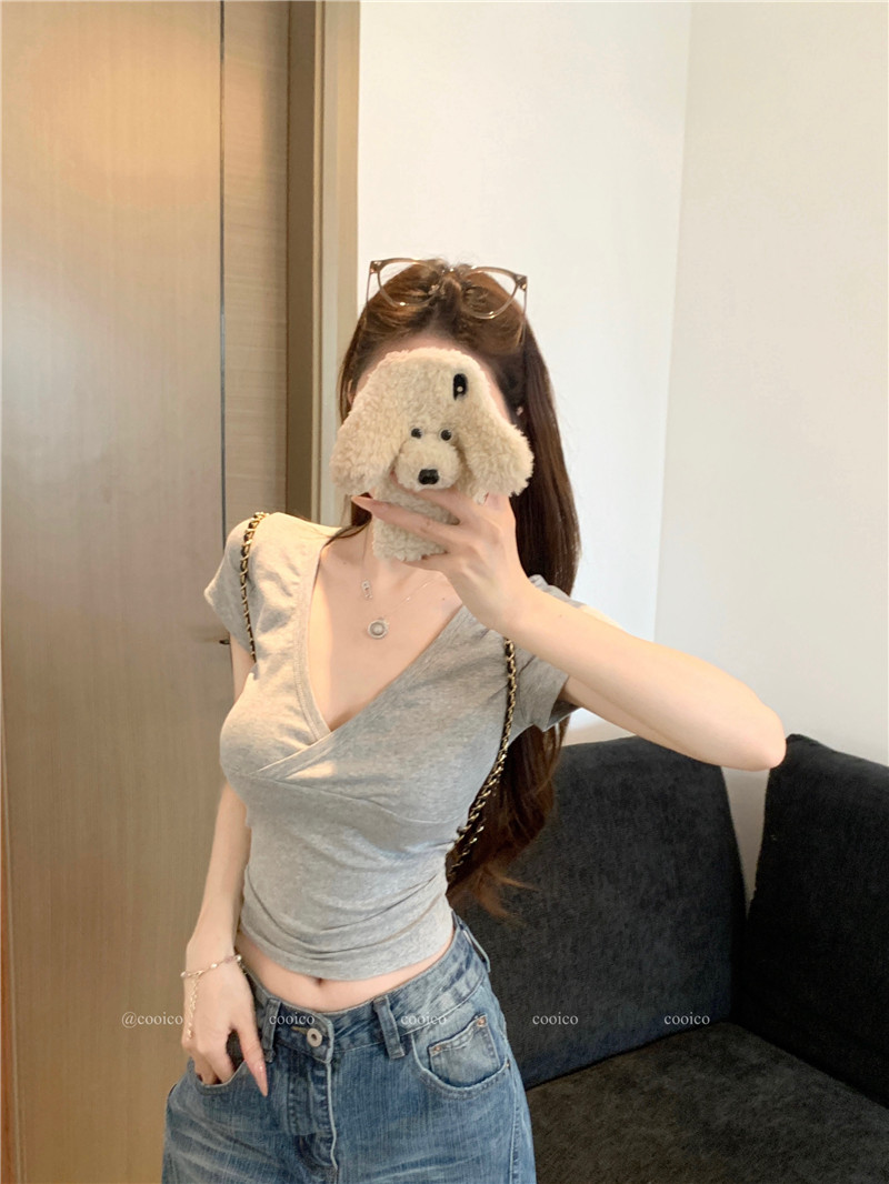 Women's Cross-Front Stretch Cropped V-Neck Slim Fit T-Shirt - Image 3