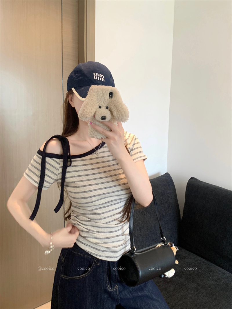 Striped One-Shoulder Short-Sleeve T-Shirt for Women Summer Korean Lazy Style Slimming Off-Shoulder Top - Image 4