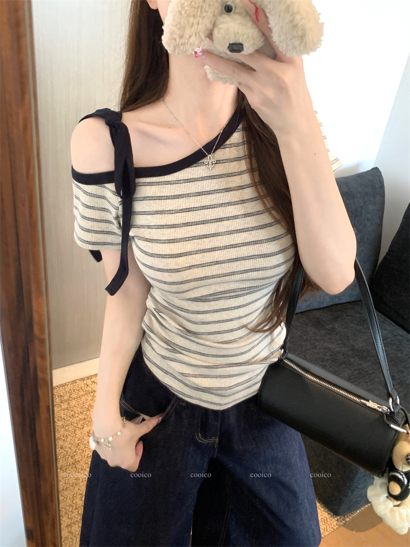 Striped One-Shoulder Short-Sleeve T-Shirt for Women Summer Korean Lazy Style Slimming Off-Shoulder Top - Image 3