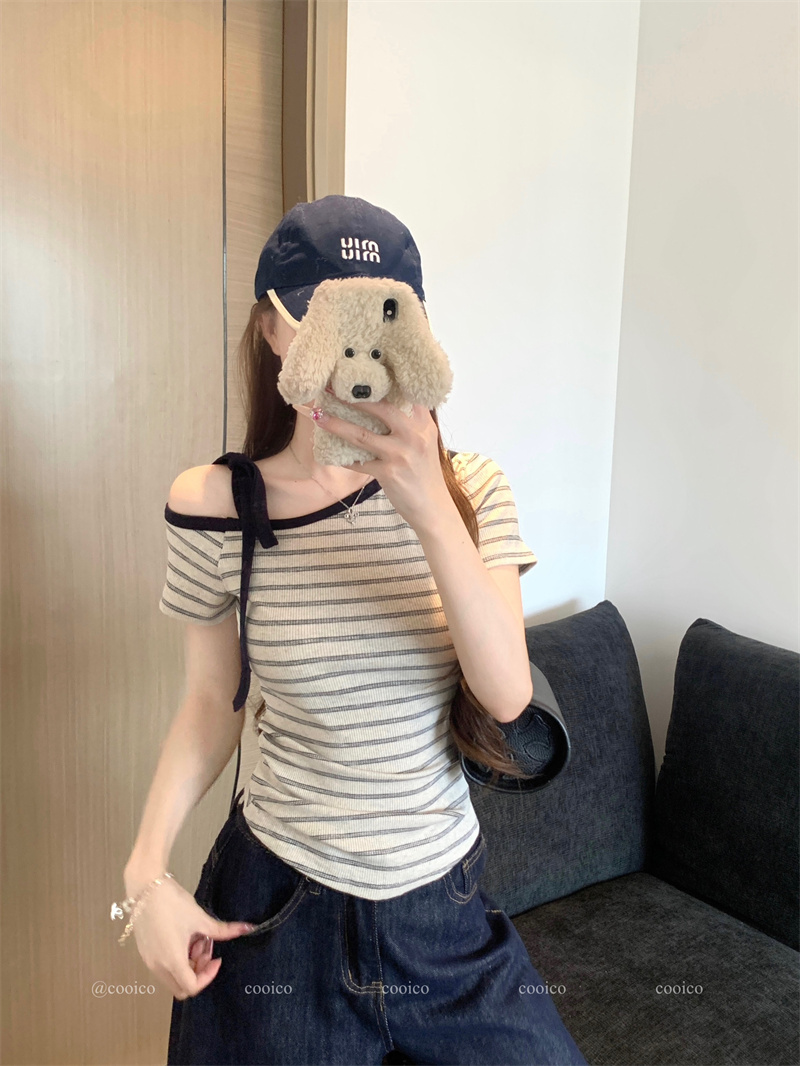 Striped One-Shoulder Short-Sleeve T-Shirt for Women Summer Korean Lazy Style Slimming Off-Shoulder Top
