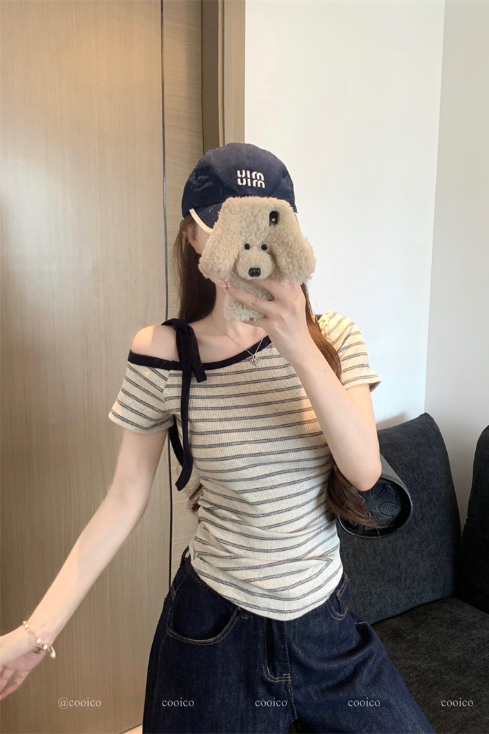Striped One-Shoulder Short-Sleeve T-Shirt for Women Summer Korean Lazy Style Slimming Off-Shoulder Top - Image 5