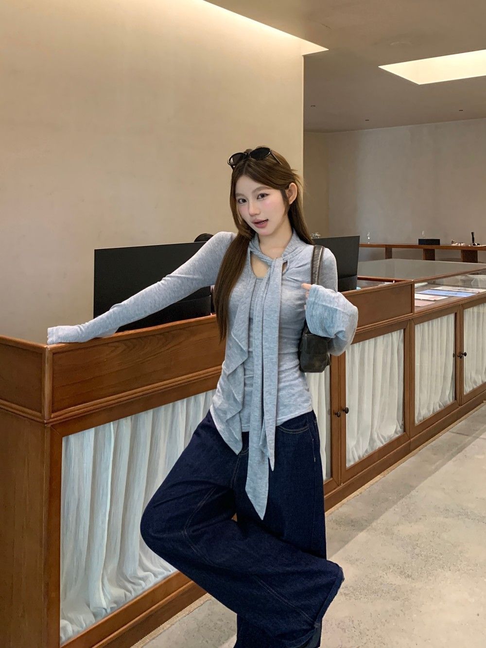 100% Wool V-Neck Halter Ribbon Bell Sleeve Knit Top for Women